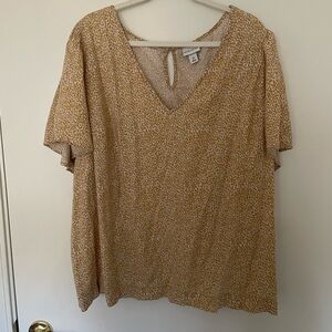 Ava & Viv Beige Patterned V-Neck Blouse